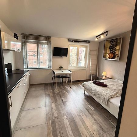 Apartament Z Widokiem Na Pomnik Kopernika - Rynek Staromiejski Stary Toruń 外观 照片