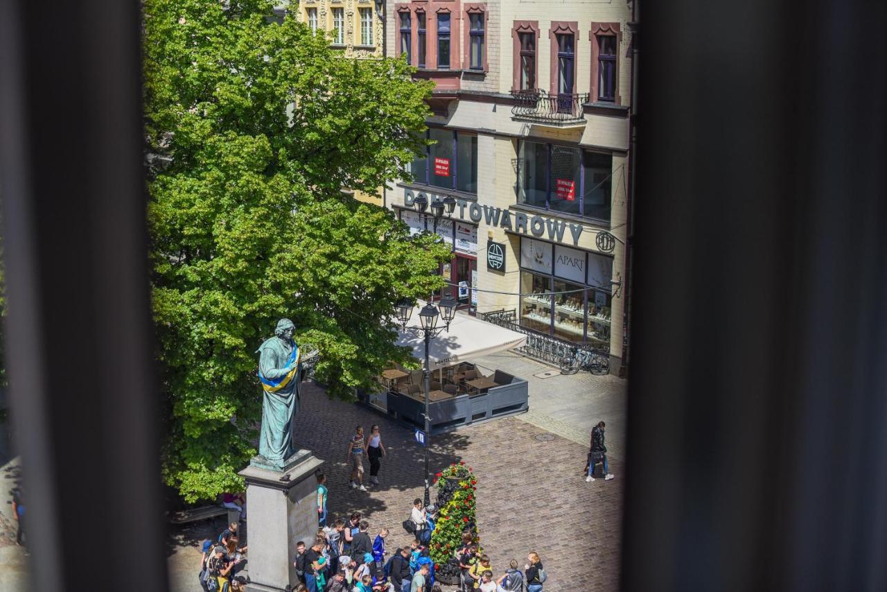 Apartament Z Widokiem Na Pomnik Kopernika - Rynek Staromiejski Stary Toruń 外观 照片