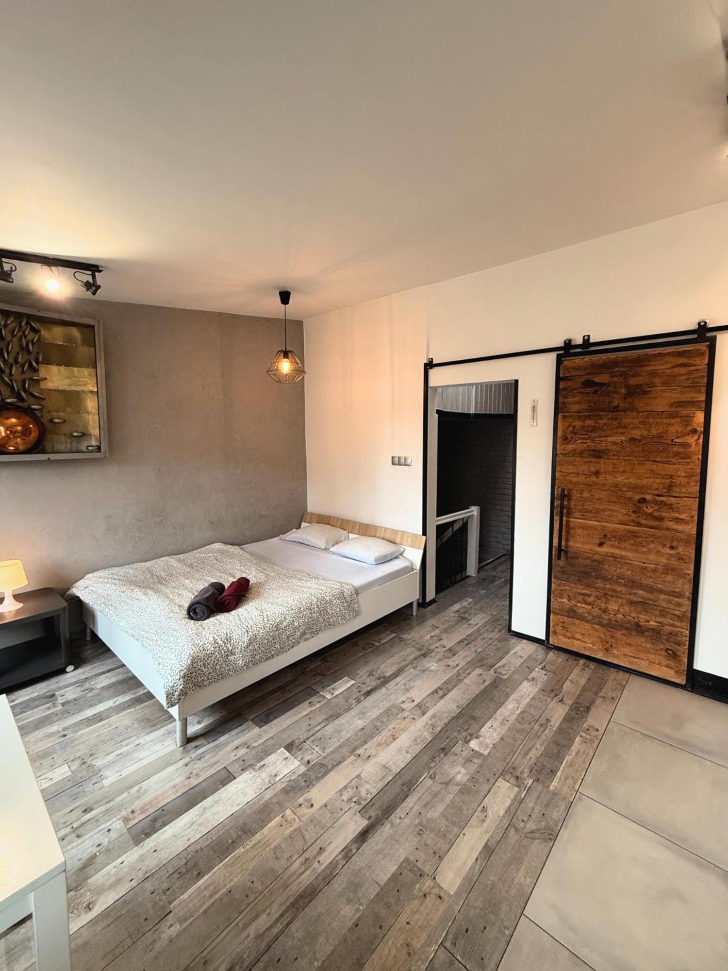 Apartament Z Widokiem Na Pomnik Kopernika - Rynek Staromiejski Stary Toruń 外观 照片