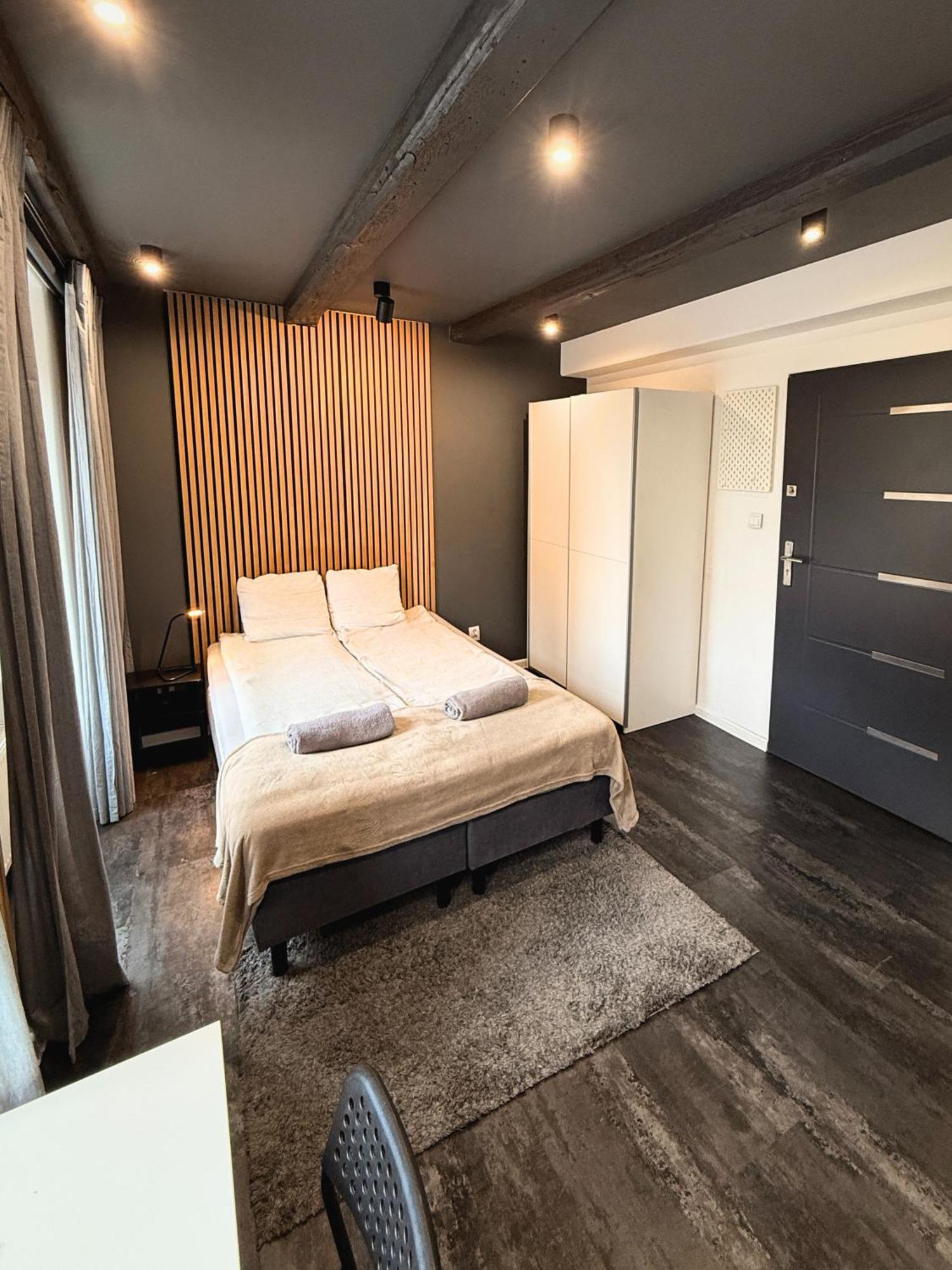 Apartament Z Widokiem Na Pomnik Kopernika - Rynek Staromiejski Stary Toruń 外观 照片