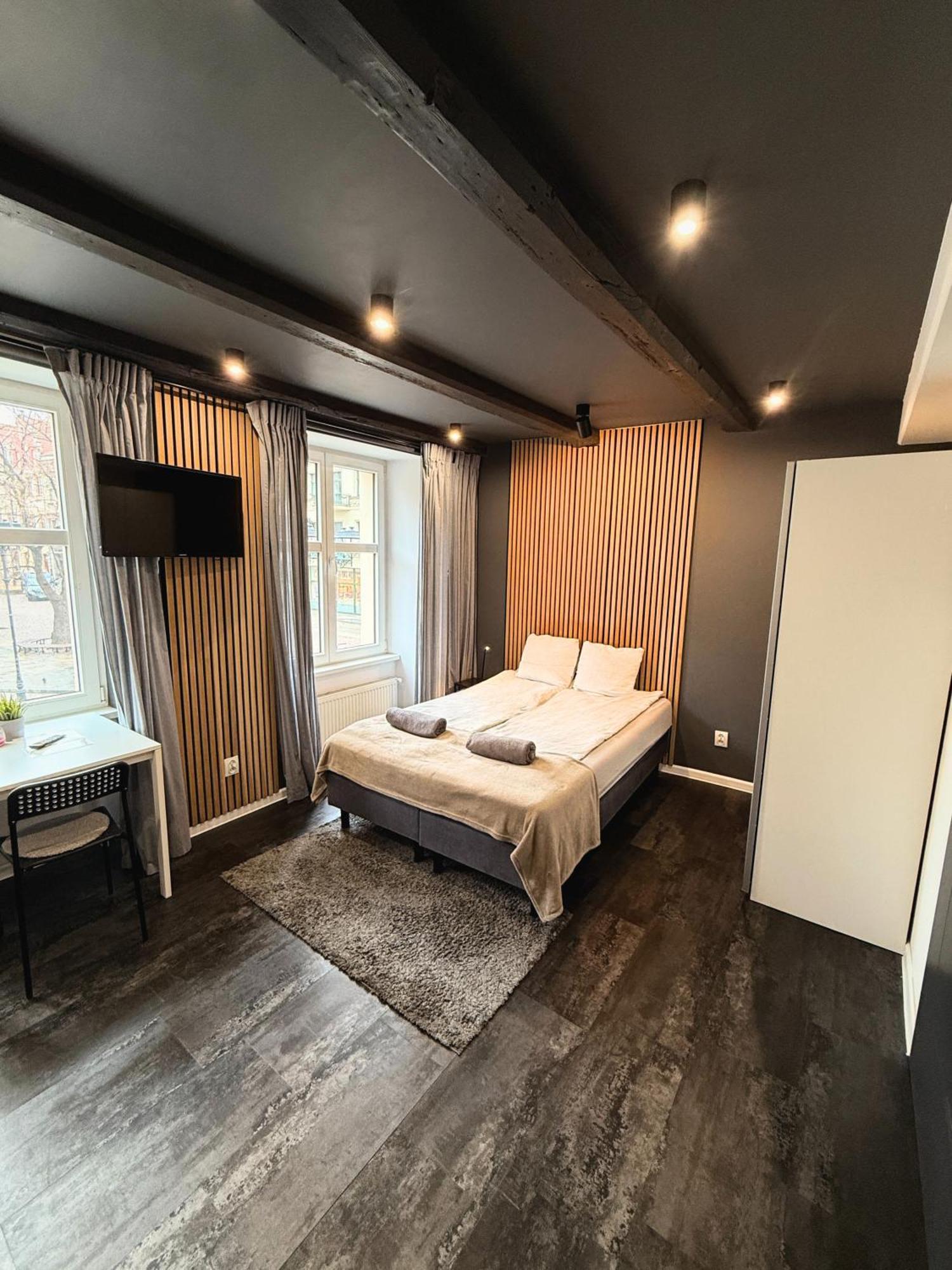 Apartament Z Widokiem Na Pomnik Kopernika - Rynek Staromiejski Stary Toruń 外观 照片